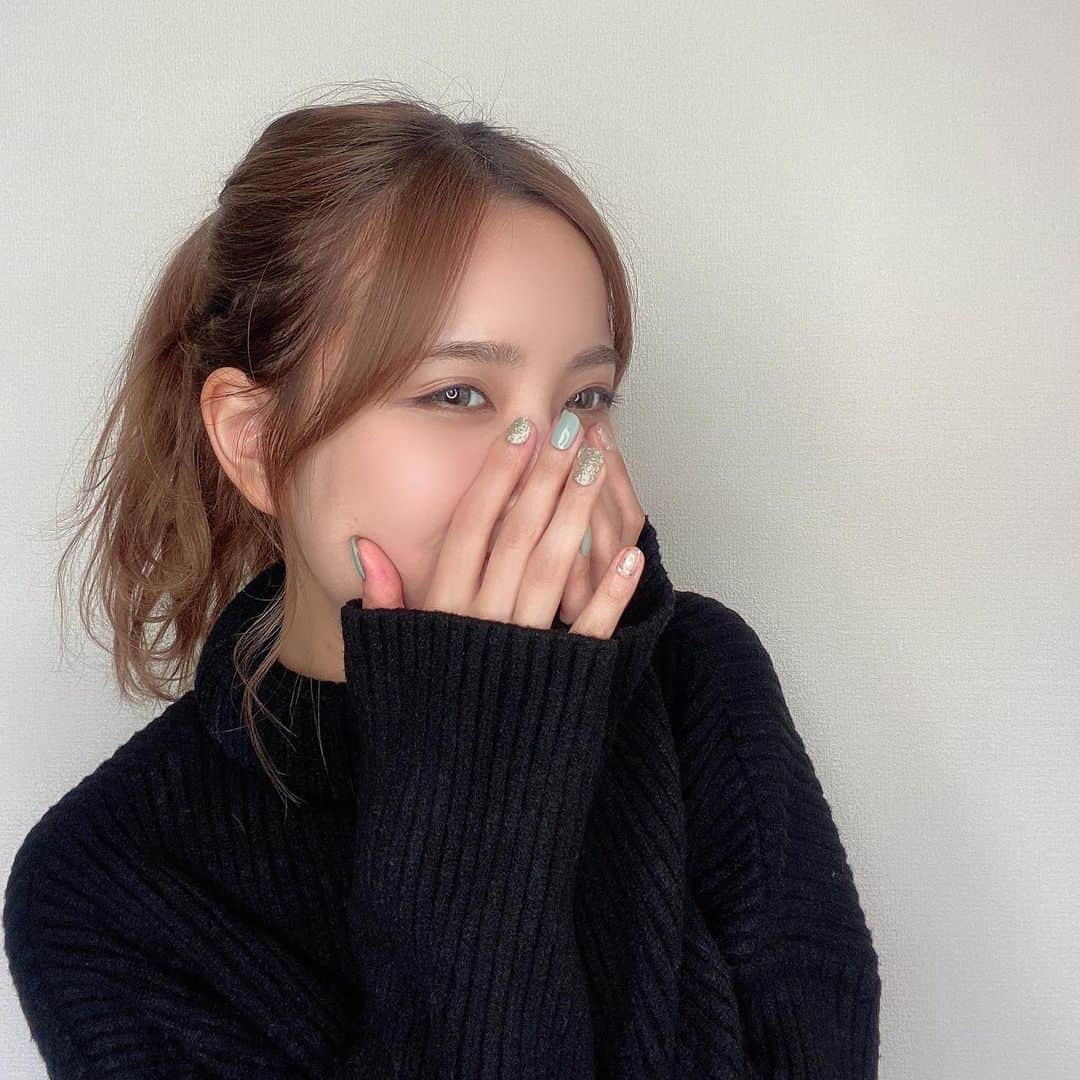加藤玲奈のインスタグラム：「前髪伸ばしてみてるのです😋気分😙」