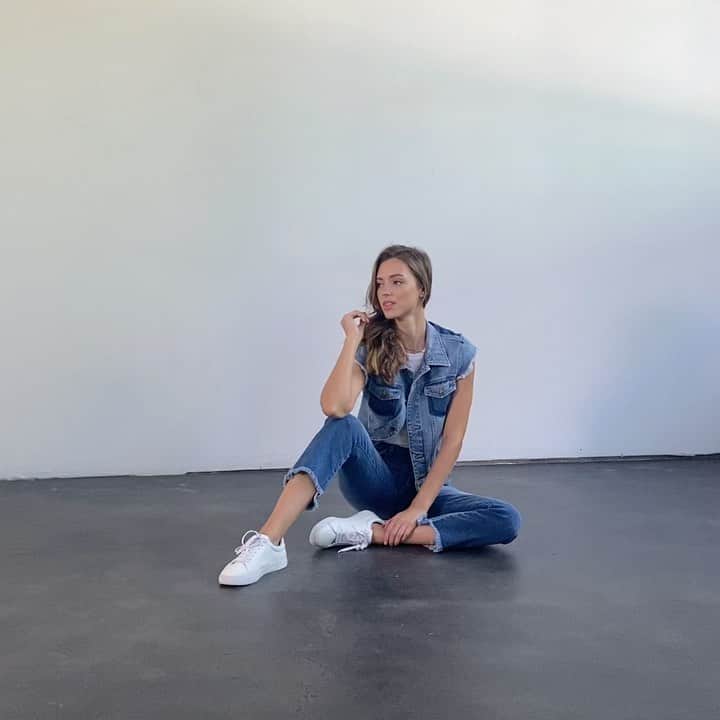 シーウィーのインスタグラム：「Amazing smile with amazing collection 😀😊😙#siwylovers #sewnwithlove #madeinusa #lovelife #photoshoot @veronicazoppolo」