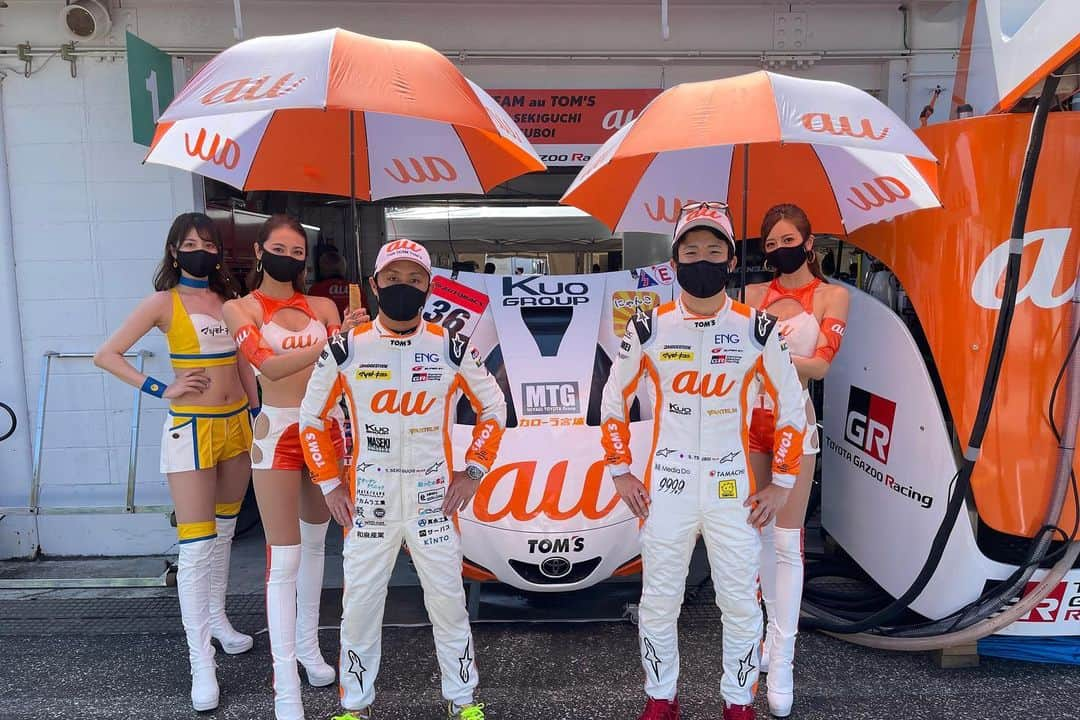 近藤みやびさんのインスタグラム写真 - (近藤みやびInstagram)「#SUPERGT rd.5 SUGO 決勝  36号車は14番手から4番手までポジションをあげて無事フィニッシュ🏁 ポイントゲットです！  後半荒れたレース展開でヒヤッとする部分もありましたが、着々とポイントを稼いでいってますね🤩✨  最後まで TGR TEAM au TOM'Sの応援ありがとうございました📣  #toms #tomsracing #au #auサーキットクイーン #レースクイーン #菅生 #サーキット #モータースポーツ」9月12日 18時10分 - miyabiiiii_kondooooo