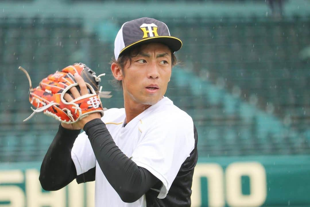 阪神タイガースさんのインスタグラム写真 - (阪神タイガースInstagram)「今日も甲子園球場でウエスタン公式戦が行われます！ 試合前練習の様子です！ #尾仲祐哉 選手 #奥山皓太 選手 #石井将希 選手 #藤田健斗 選手 #守屋功輝 選手 #山本泰寛 選手 #ウエスタンリーグ  #阪神タイガース #挑超頂」9月12日 11時12分 - hanshintigers_official