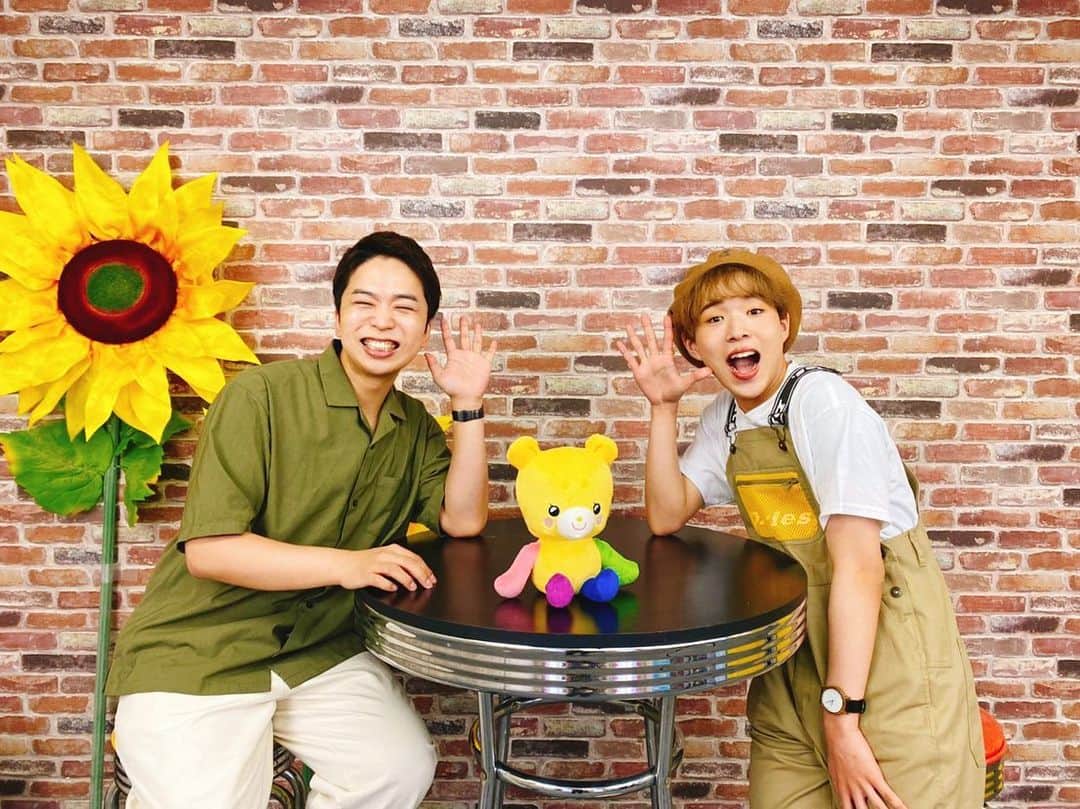 おしらのインスタグラム：「推しが尊いって話。  推せる推しがいるならば。 好きな人がいるならば。 応援したい人がいるならば。 それは最高に幸せなことなので、推しまくろう。  by おしら  #hico」