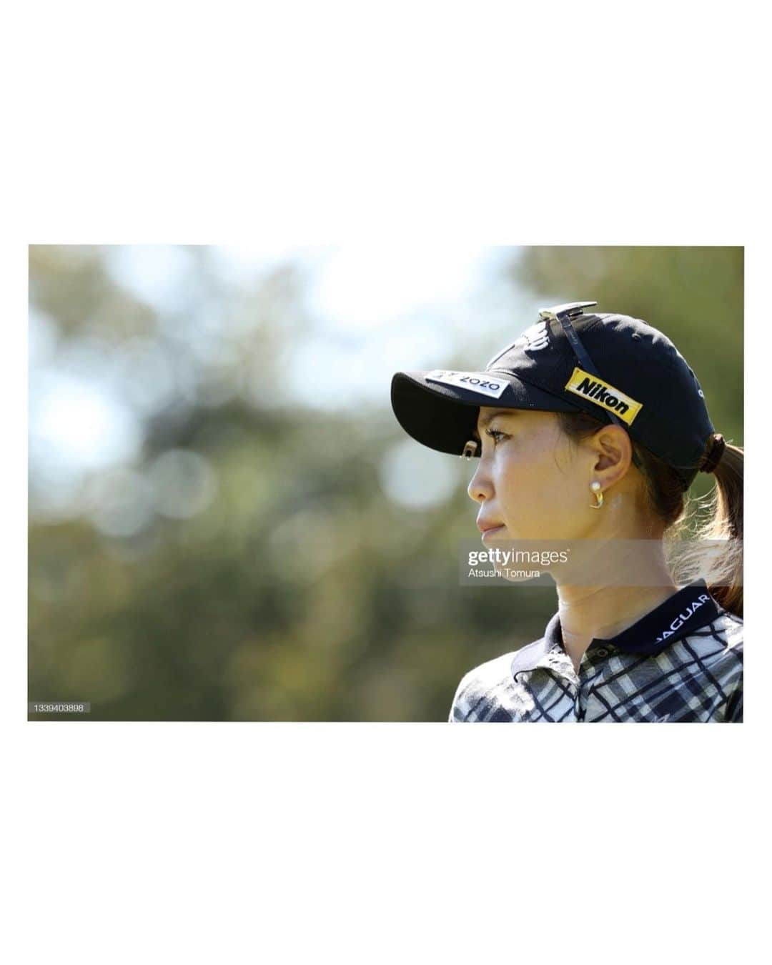 のインスタグラム：「日本女子プロゴルフ選手権が終わりました！  【気楽に】がテーマでしたが、なかなか気楽にやるのは難しいもんですね。  準備して挑んでも、まだまだのようです。  それでも最後まで何かきっかけを掴めたらとプレーしていたご褒美にイーグルパットが決まって嬉しかったです。  悔しい気持ちがあるうちは、 まだまだ頑張れる。  応援ありがとうございました🙇‍♀️‼︎」
