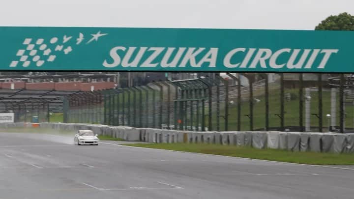 のインスタグラム：「_ SUZUKA CLUBMAN RACE FF CHALLENGE _ Shot on Sep-12 2021 "SUZUKA CLUBMAN RACE FF CHALLENGE Round5" at Suzuka International Circuit _ movie: @mistbahn _ _ JP) 2021年09月12日 鈴鹿フルコース(鈴鹿サーキット国際レーシングコース)、鈴鹿クラブマンレース FFチャレンジ ラウンド5にて撮影。 _ _ #suzukaclubmanrace #鈴鹿クラブマンレース #鈴鹿クラブマン #ffchallenge #ffチャレンジ #suzukacircuit #suzukainternationalcircuit #鈴鹿サーキット #n1civic #civic #hondacivic #ホンダシビック #シビック #eg6 #egcivic #ek9 #ekcivic #kanjo #kanjozoku #timeattack #timeattackjapan #bseries #b16 #hondasontrack」