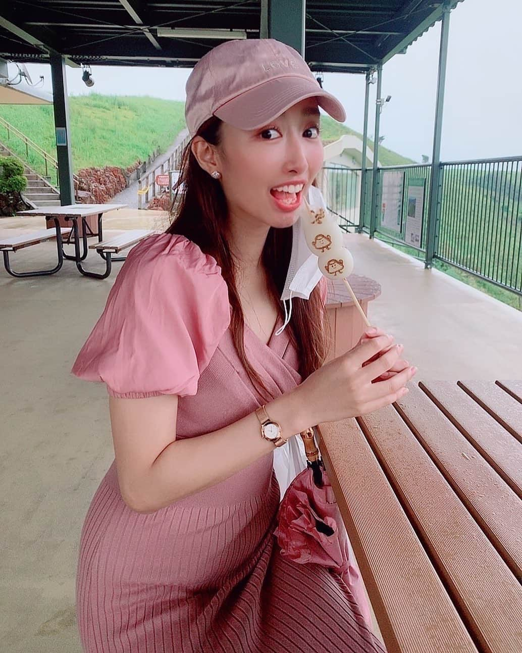 奈良歩実さんのインスタグラム写真 - (奈良歩実Instagram)「もぐもぐ団子🍡  Photo by もこ」9月13日 2時01分 - ayumi471471