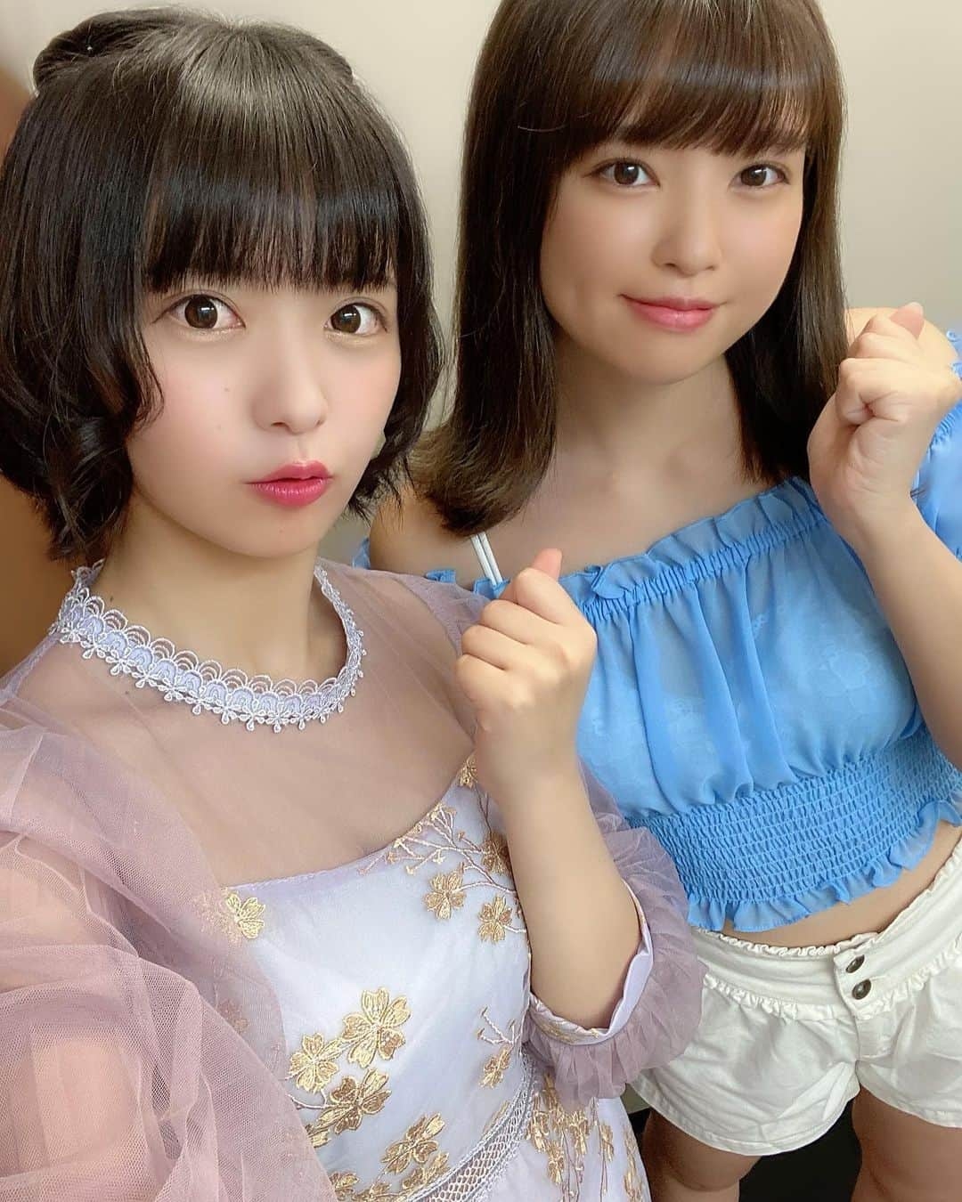 朝倉ゆりさんのインスタグラム写真 - (朝倉ゆりInstagram)「夏のデート服👗を 意識したやつ🌻 だけど色合い的に秋でも行けそう🥰 どこ連れてってくれますか？❤️ ． ． ． 朝倉ゆりグラビアDVD📀&フォトブック 「燃ゆる頬」 絶讃発売中🥰🌈 ． #グラビアDVD #オフショット 朝倉ゆり #グラビア #グラビアアイドル #アイドル #cute #ちょうどeカップ #model #idol #gravure #그라비아 #아이돌 #모델 #扎心了 #예뻐요 #可愛 #晚上好 #早上好 #インスタグラビア #求关注 #発売日 #エラバレシ #ゆりひっと #ワンピース #ワンピースドレス」9月13日 11時52分 - eb_loverinko