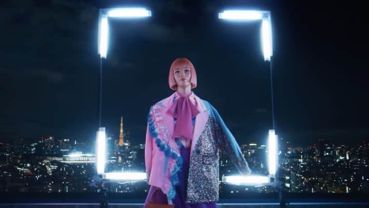 DAOKOのインスタグラム：「アジア最大級ECサイトPinkoi(@pinkoijp)のコマーシャル映像の楽曲を担当しました💘 trackはYohji Igarashi (@yohji_igarashi)👍👍👍 出演モデルはimmaちゃん(@imma.gram)💖kawaii:)  #ピンと恋するPinkoi #Pinkoi #Pinkoijp #ピンコイ　@ilovepinkoi」