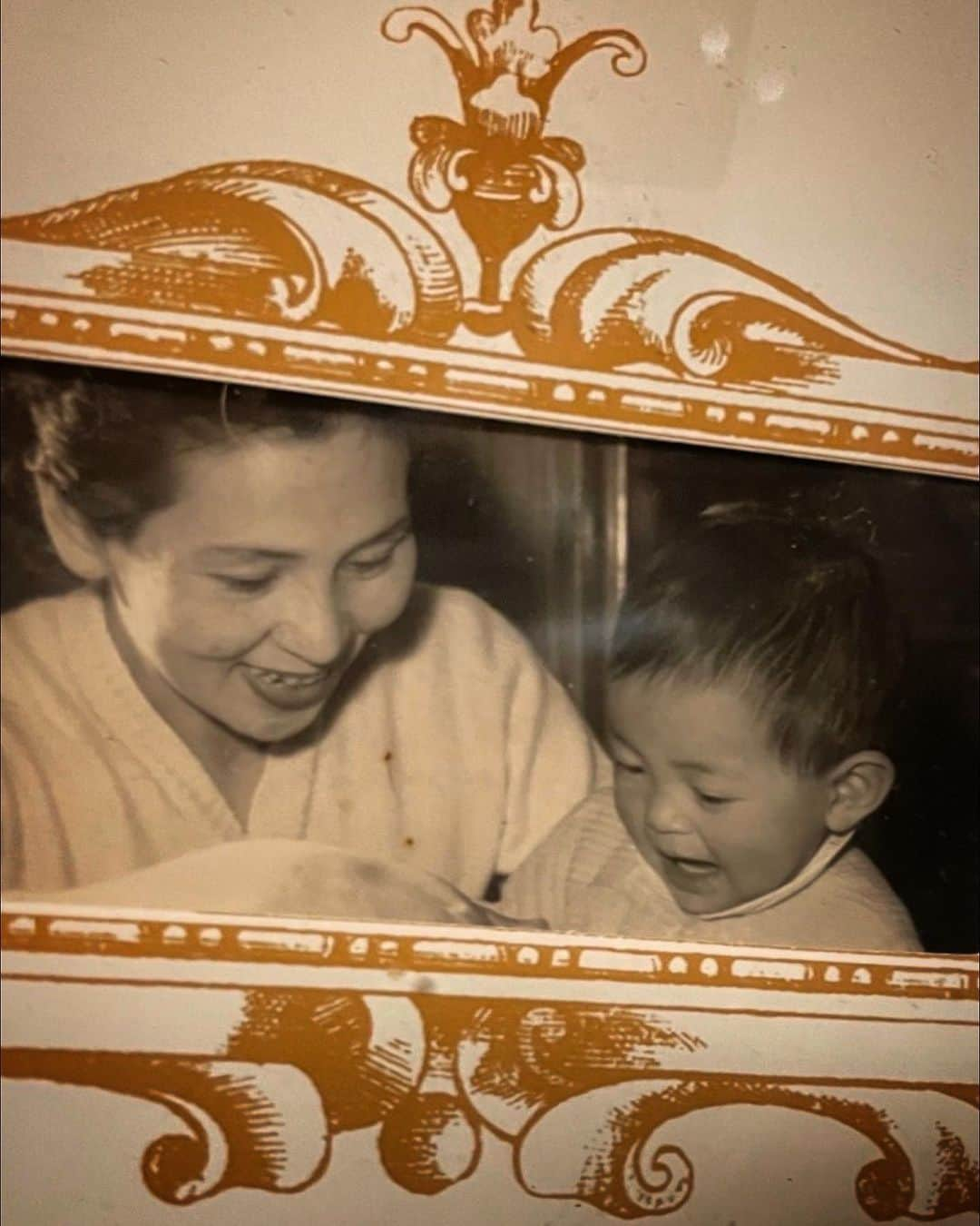 浜崎あゆみさんのインスタグラム写真 - (浜崎あゆみInstagram)「Today is the day when My dearest grandma gave my beautiful mother birth. Now she is the most amazing grandma of my loved ones👦🏻👶🏻💓  Happy birthday mommy ☺️」9月13日 16時48分 - a.you