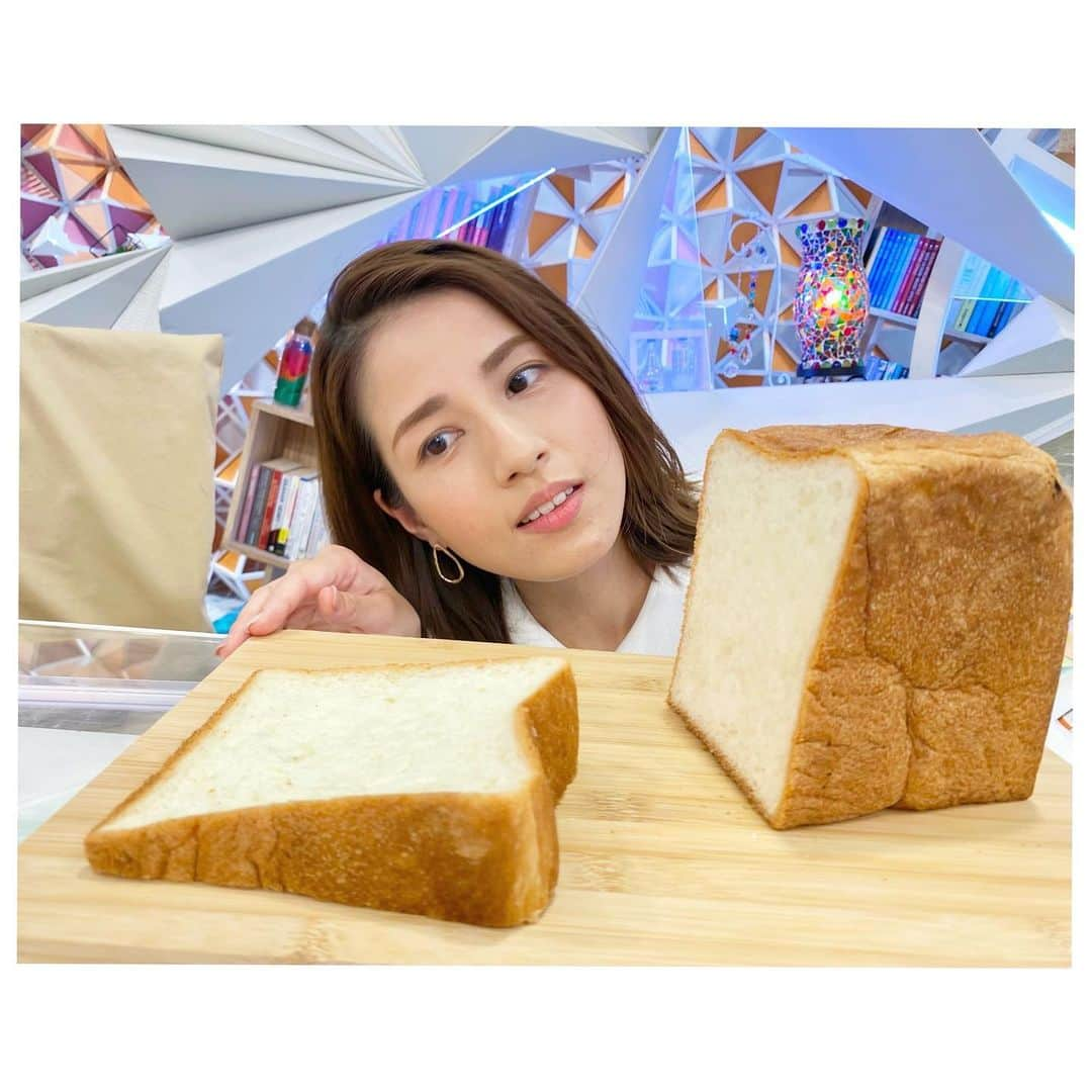 永島優美さんのインスタグラム写真 - (永島優美Instagram)「* 今朝は生放送で食パンをカット🍞 まっすぐキレイに😌✨と心の中で唱えながら 包丁を握りました。  嘘でしょ自分…」9月13日 18時32分 - yuumi_nagashima