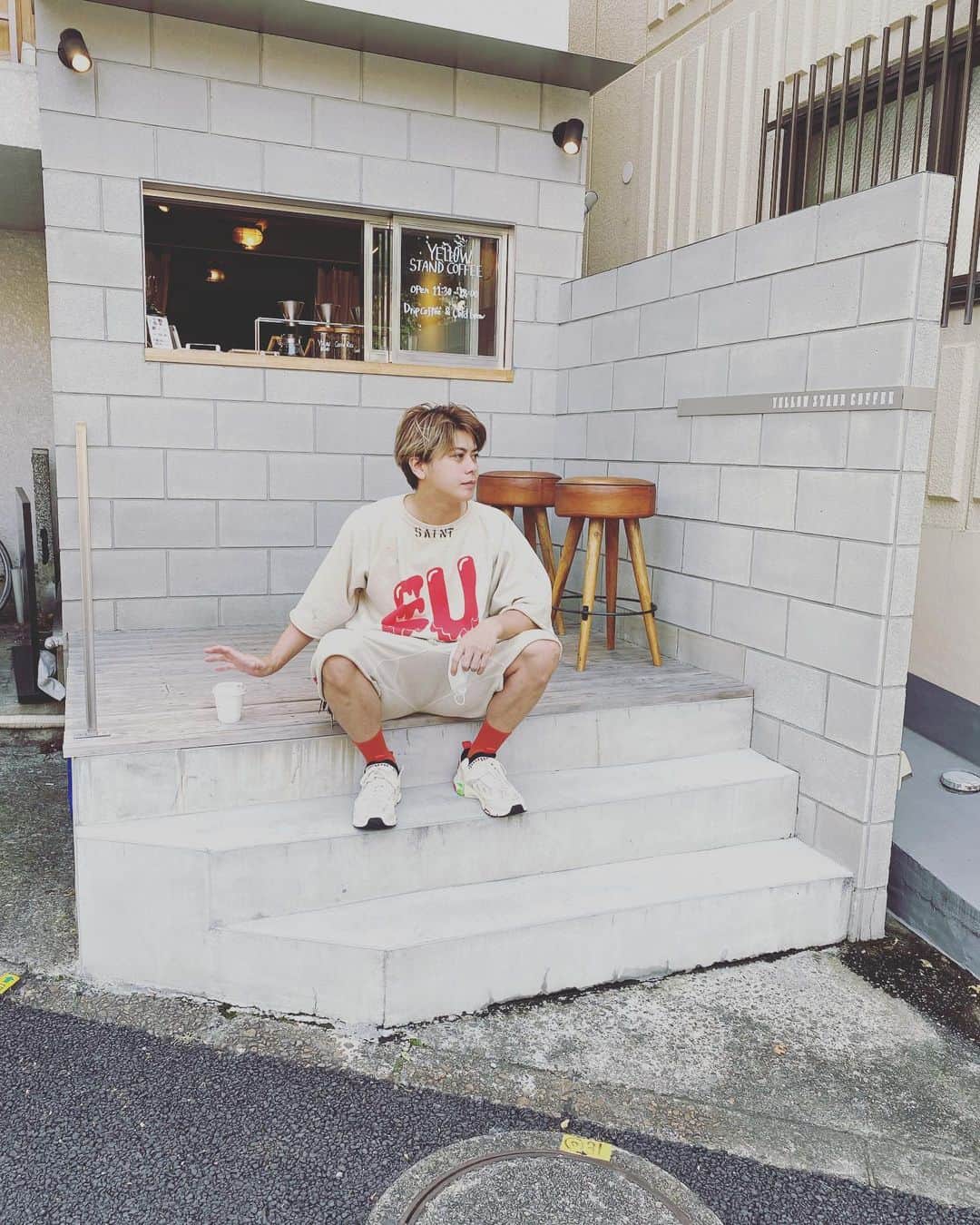 山田親太朗のインスタグラム：「👕🩳👟 @st_michael_official  @thesalvagesofficial」