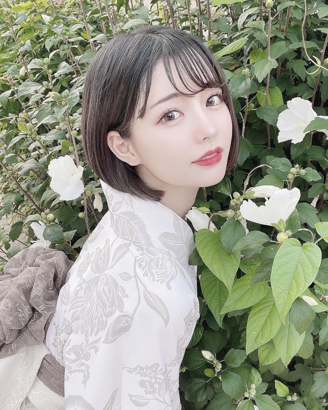 sarimaru(国木田さりまる)のインスタグラム：「素敵な着物で街歩けて嬉しかったなぁ🌿 ・ ・ ・ ・ #着物#japanesegirl #着物女子 #kimono」