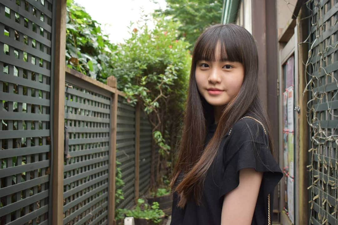 丸本凛のインスタグラム：「9月になったので、生牡蠣食べたい！🦪 #instagood #instamood #一眼レフカメラ #japanesegirl #16yearsold」
