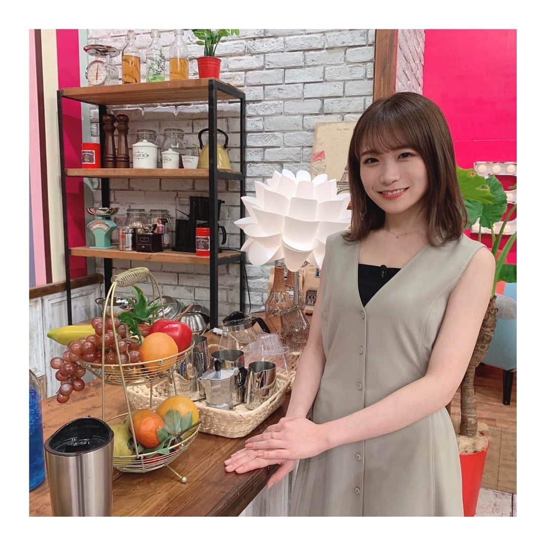 秋元真夏さんのインスタグラム写真 - (秋元真夏Instagram)「.  明日9/15  23:56〜よるのブランチ 出演させていただきます🍽  是非見てね👏🏻  #よるのブランチ」9月14日 13時59分 - manatsu.akimoto_official