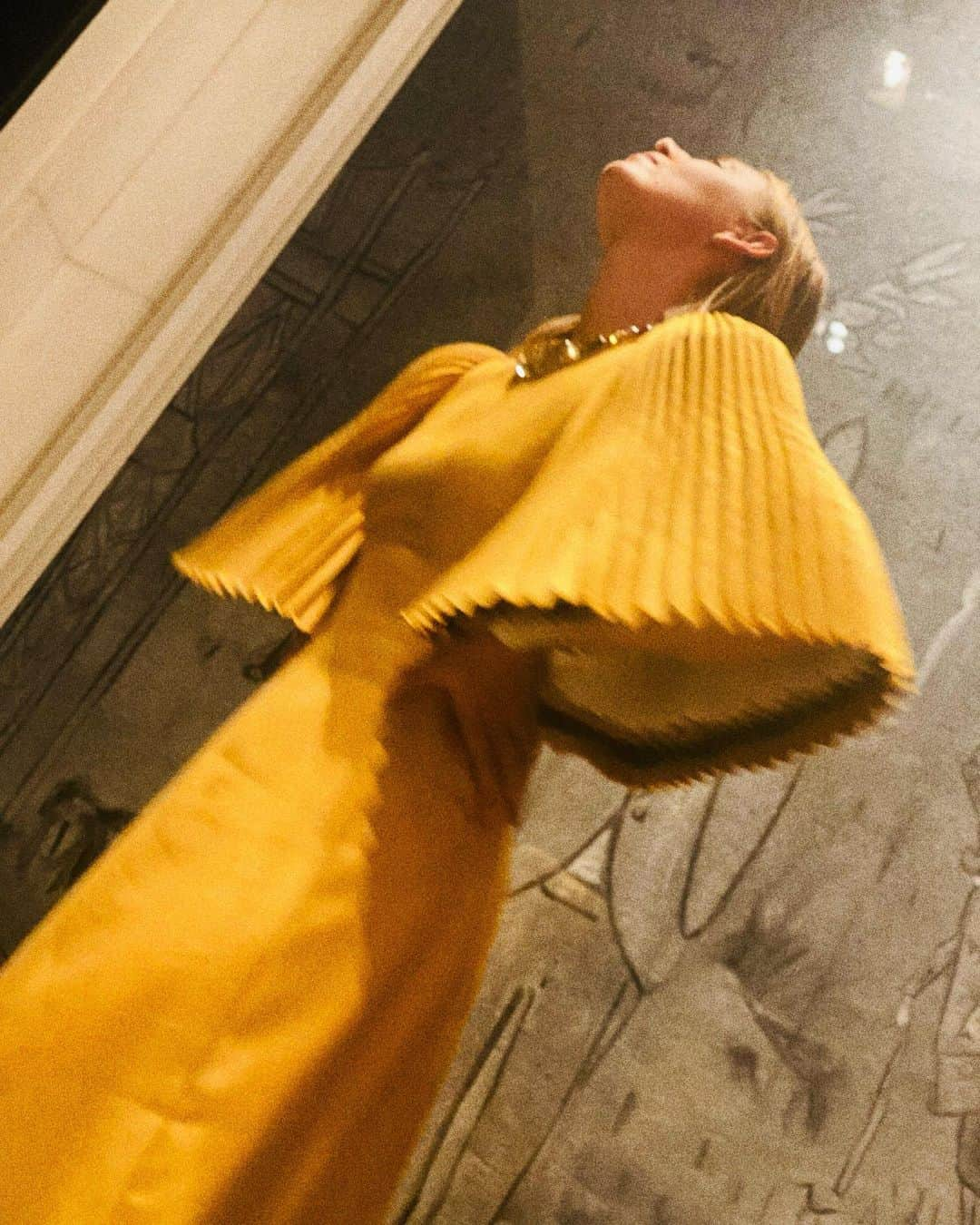 マリア・シャラポワさんのインスタグラム写真 - (マリア・シャラポワInstagram)「Mustard, but make it tres chic. 🧡 Thoughtfully crafted by @gabrielahearst #metgala2021」9月14日 14時55分 - mariasharapova