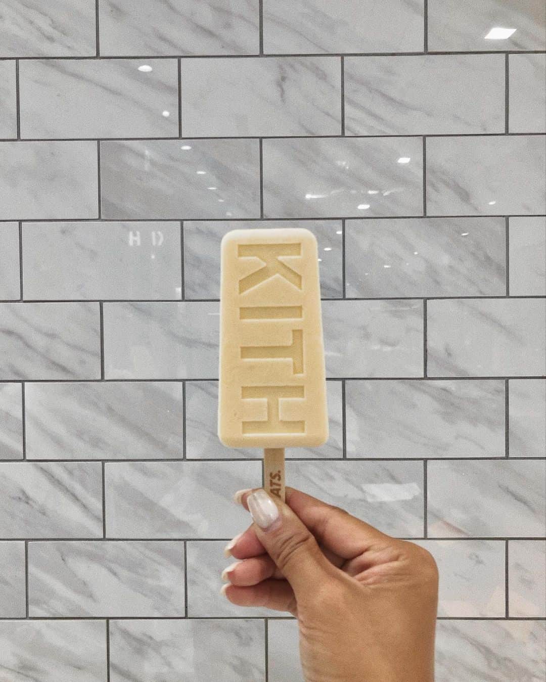 菅又菜摘（ナツ）のインスタグラム：「Treat yourself🍦」