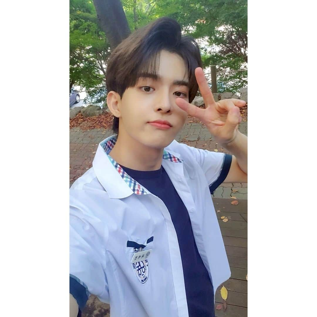 Victonさんのインスタグラム写真 - (VictonInstagram)「[V_V] #VICTON_Staff_VIEW 📸 석진이로 변신한 수빈이의 EBS 드라마 #하트가_빛나는_순간 포스터 촬영 현장 Behind  [ 반짝 반짝 수빈이가 빛나는 순간 포착✨ ]  #VICTON #빅톤 #정수빈 #수빈 #SUBIN #차석진 #석진」9月14日 19時15分 - victon1109