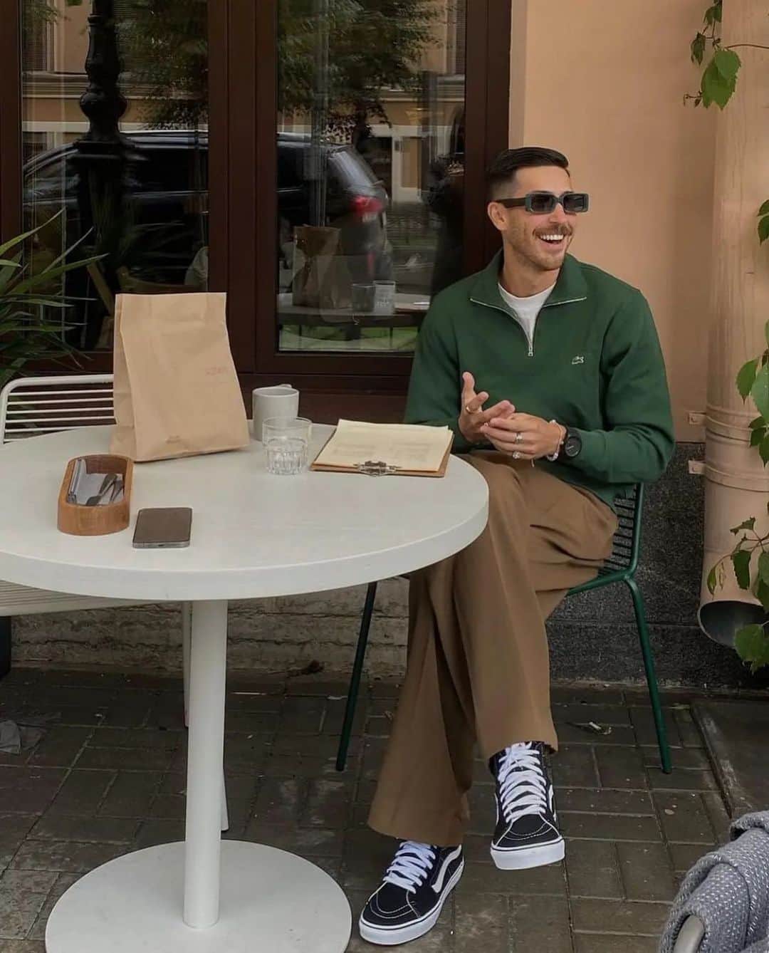Men's Fashion Postのインスタグラム：「Hump day ☕️ via @glukhov_alexey」