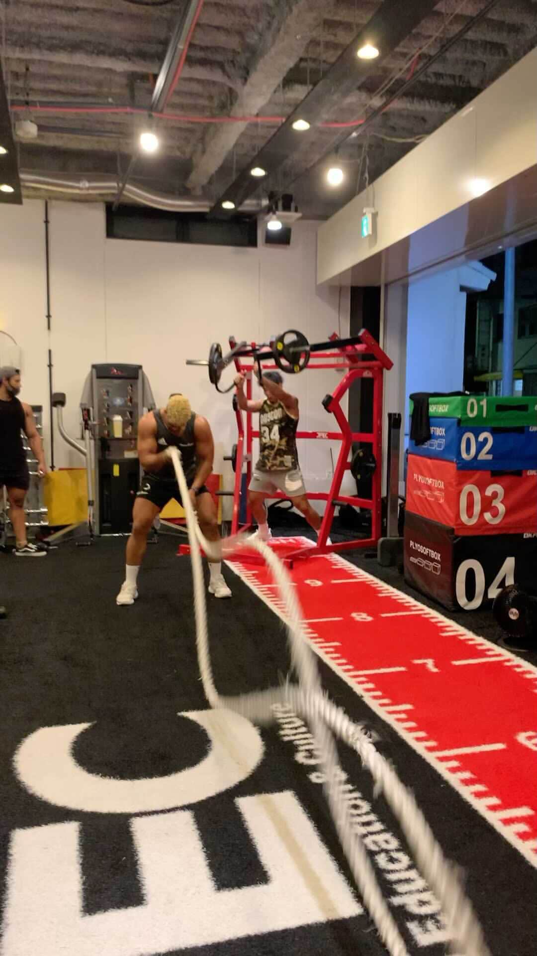 のインスタグラム：「Trust the process and keep working hard🤙 やり切った🤮 @itaru8  お疲れ様でした #Mental toughness #メンタルタフネス」