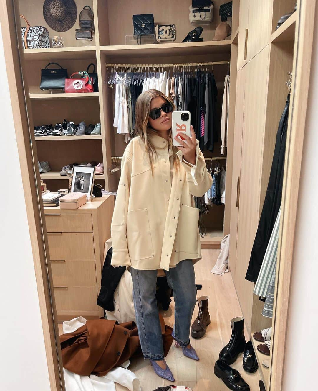 ソフィア・リッチーさんのインスタグラム写真 - (ソフィア・リッチーInstagram)「A week in outfits 🖤 keepin it neutral」10月10日 9時05分 - sofiarichiegrainge