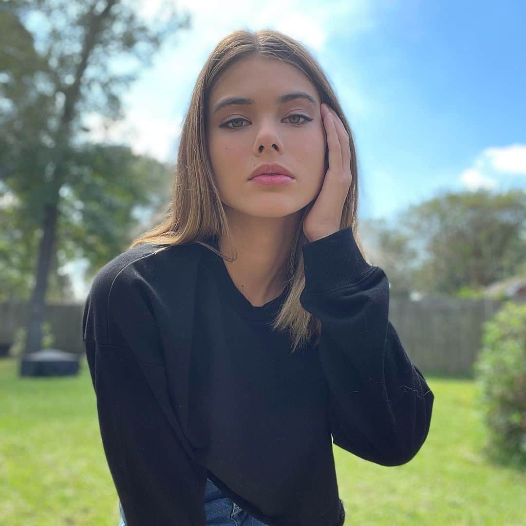 Laneya Graceさんのインスタグラム写真 - (Laneya GraceInstagram)「Thank you @nakedwardrobe for these amazing clothes. Make sure you check out their store for these and many more cute and comfortable items!」10月10日 2時47分 - official_laneya_grace