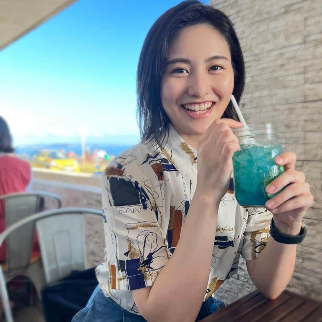 高山侑子さんのインスタグラム写真 - (高山侑子Instagram)「. 天気が良かったので、久しぶりに海の見えるカフェ行ってきました🏖  緊急事態宣言は明けたけど、気をつけるところは変わらず気を付けましょう😌  #海の見えるカフェ」10月10日 17時58分 - takayamayuko_stardust