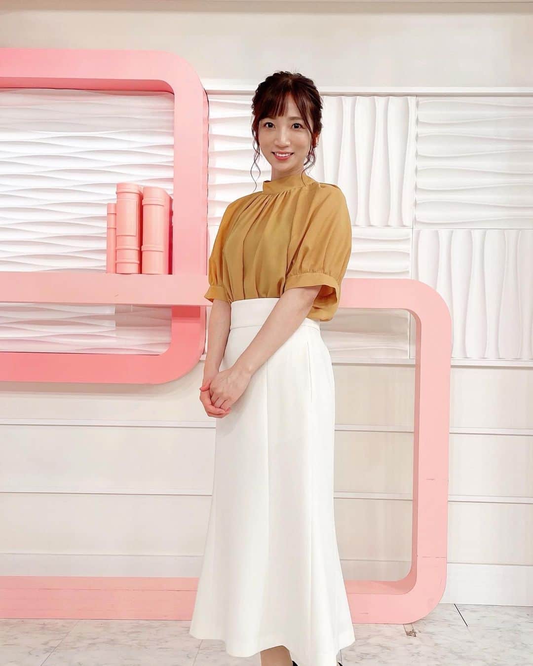 内田敦子さんのインスタグラム写真 - (内田敦子Instagram)「⁡ ⁡ 最近のOha!4の衣装です👗 ⁡ 秋とは思えないほど 気温の高い日が続いていますが、 ニットばかり買ってしまったので この時期に着る服がなくて困っています☺️笑 ⁡ 秋服ないって毎年言ってる気がする…。 ⁡ #oha4 #衣装 #tiaramelrose #naturalcouture」10月10日 10時13分 - atsuko_uchida1205