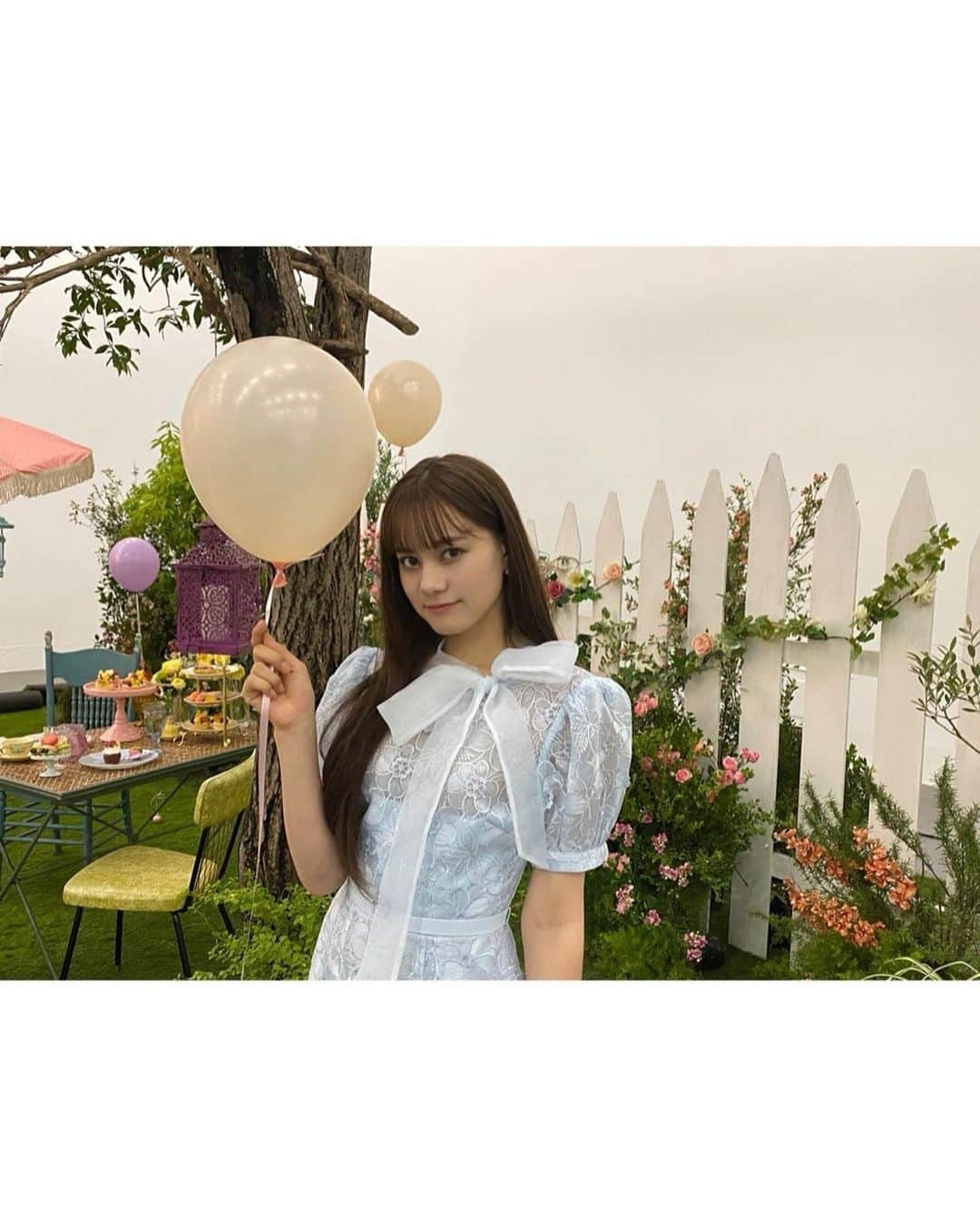 NiziUさんのインスタグラム写真 - (NiziUInstagram)「👑 Princess Nina 👑  • • 👑공주 니나👑  #niziu #nina #seasonsgreetings2022 #LiveTogether」10月10日 11時38分 - niziu_artist_official