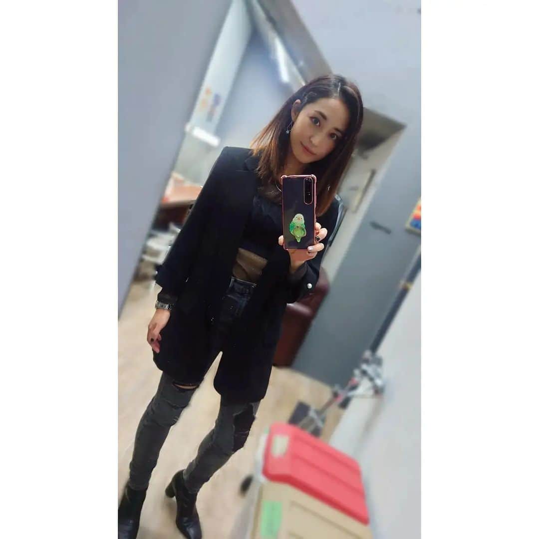 のインスタグラム：「THANK YOU EVERYONE!!  皆さん今日もありがとうございました！ また12月25日と26日に😉🎅🎄」