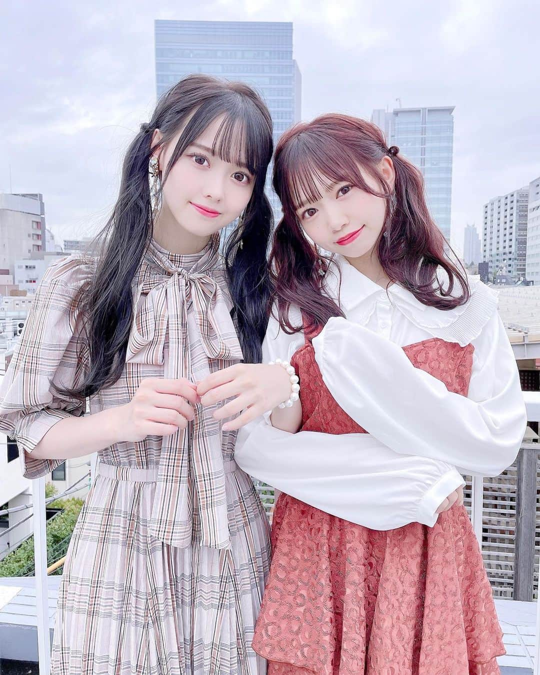 松本ももなさんのインスタグラム写真 - (松本ももなInstagram)「はたちゃんとツインテール👭 ⌒*(„❛ ֊ ❛„)*⌒  だーい好き💕‎(ᐡ o̴̶̷̤ ﻌ o̴̶̷̤ ᐡ)  #ツインテール #ヘアアレンジ #ラストアイドル #japanesegirl #kawaiigirl」10月10日 22時53分 - momona.1012