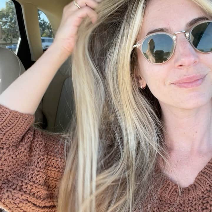 マラ・ロザックのインスタグラム：「Road tripping to our favorite place sans bébé feeling free…for the moment」