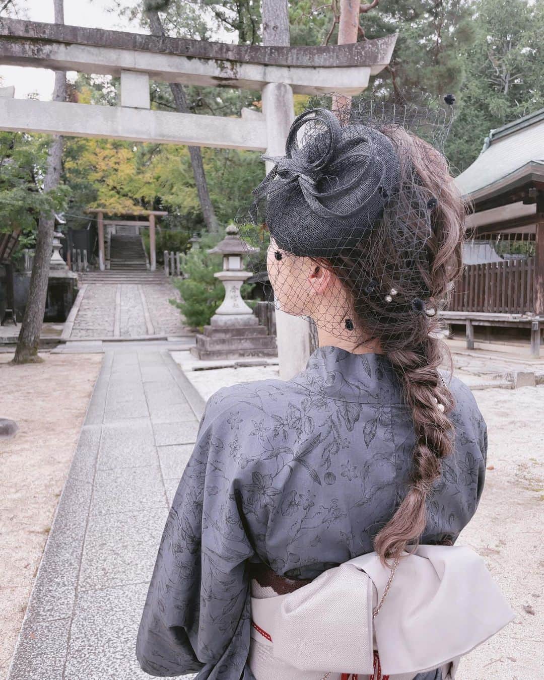 茜里さんのインスタグラム写真 - (茜里Instagram)「🖤👘」10月11日 10時28分 - riuakari