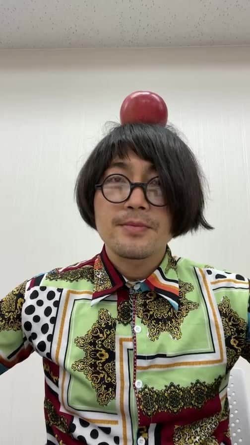 のインスタグラム：「先程のインスタライブ見逃した方もこちらからご覧ください！  10/24開催 「松原タニシのキャバる」 恋村虚無子の出演も決まりました！  チケット好評発売中です。 お待ちしております！  #りんごくれし #恋村虚無子 #松原タニシ」