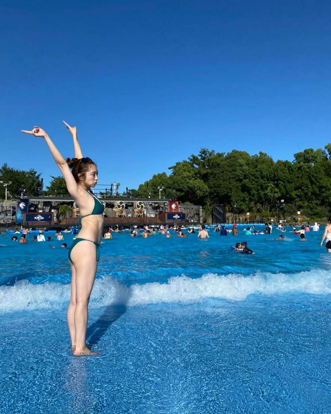 辰巳奈都子さんのインスタグラム写真 - (辰巳奈都子Instagram)「今年の夏は西武園プール行ってきた❣️ 西武園といえば、 西武園撮影会✨ あ、間違えたそれはとしまえんだったか…  最後動画あるよ😆」10月11日 21時29分 - tatsumi_natsuko