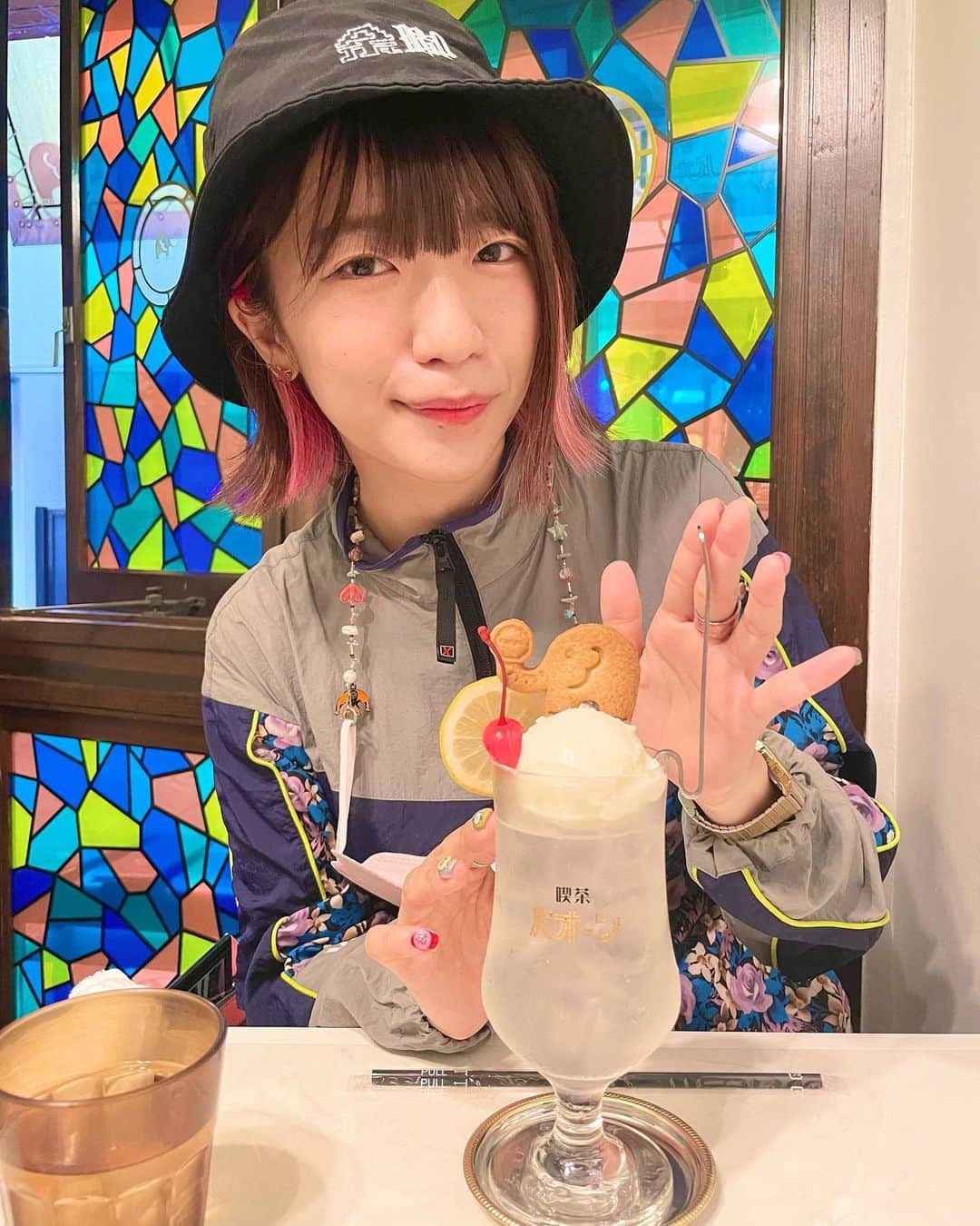 ぱいぱいでか美のインスタグラム：「超念願の喫茶パオーン🐘 . ずっとずーーーっと行きたかった喫茶店！ 象好きとして外せない場所！ 喫茶パオーン行ってきました〜🐘💗💗💗 象のクッキーがのったフロート可愛いし美味しかった！ また行きたいな〜 象のモチーフが描かれた冬服何着か持ってるから 冬にも行くゾウ〜 . #喫茶パオーン」