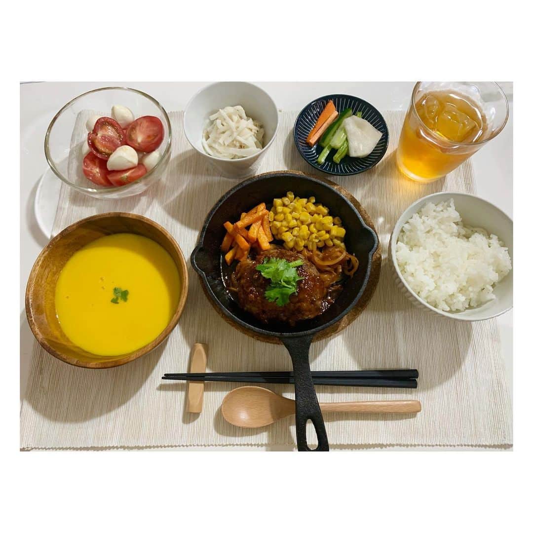 志田彩良のインスタグラム：「・ #かそけきサンカヨウ 公開まであと少し！！ 沢山取材などして頂いておりますが その中でよくお話ししている料理。 撮り溜めていたのでいくつか載せちゃいます🍚」