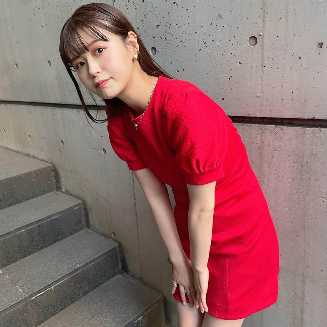 井口綾子さんのインスタグラム写真 - (井口綾子Instagram)「今日10月11日(月)21:00〜 ABEMA SPECIAL『恋するメソッド』放送です❤️‍🔥  今回もドラマ形式でクオリティ高いし癒されるから是非見てください🥺🌈  赤いワンピース可愛かった🌹」10月11日 17時49分 - ayako_inokuchi