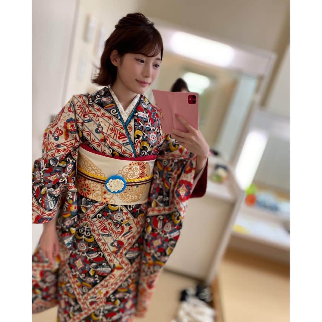 竹俣紅のインスタグラム：「💫 『今夜はナゾトレ』川柳四天王復活！2時間SPが あす12日(火)よる7時から放送されます！ 私は、MCアシスタントを担当させていただいています。 ⁡ このような形で大好きなクイズに携わることができて、光栄です。 そして、とても勉強になりました✨ ⁡ 番組の終盤にはサプライズ？というかハプニング？も。 ぜひ最後までご覧くださいね😭😭 ⁡ ⁡ #今夜はナゾトレ #フジテレビ」