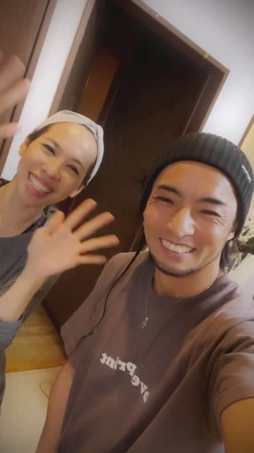 ジュンペイのインスタグラム：「おーせ宅へお邪魔します🙋‍♂️」