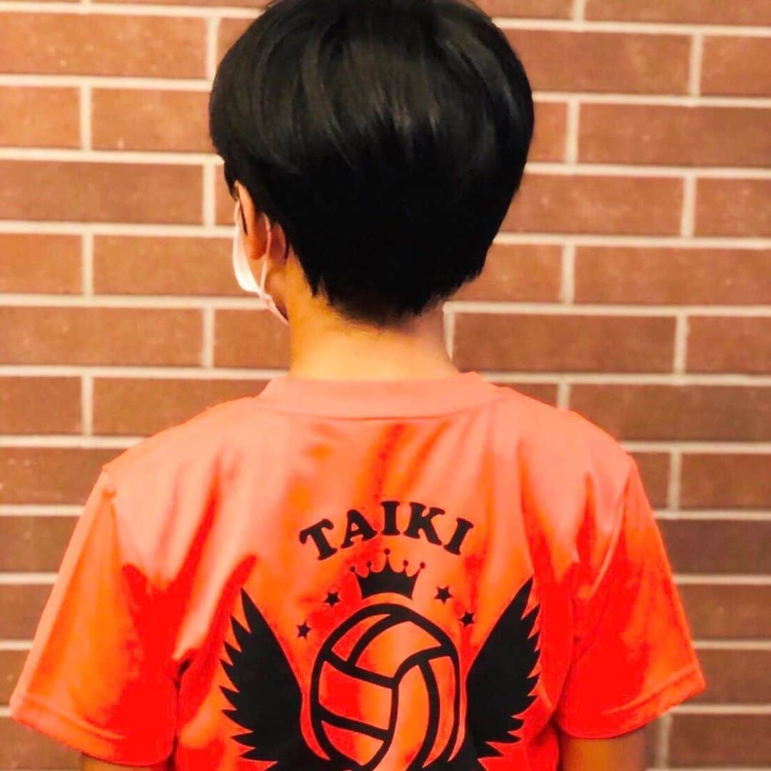 山口太幹のインスタグラム：「宮崎帰りたい\(//∇//)\  宮崎のバレーチームとバレーしたいな(^^)  #山口太幹 #taikiyamaguchi #taikiumipro #子役 #小学生男子 #6年生男子 #歴史好き #謎解き好き #ビートボックス #バレーボール男子 #海汐プロダクション所属 #アービング所属 #宮崎大好き #宮崎県 #バレーボールチーム #練習したい #試合したい #帰省したいな」