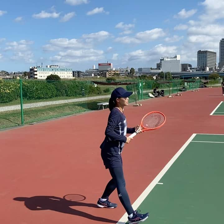 尾崎里紗のインスタグラム：「forehand🎾 ⁡ ⁡ ⁡ ⁡ #glico  #powerproduction  #head  #headtennis_official #headjapan #teamhead  #stchristopher #セントクリストファー #センクリ #テニック #株式会社タイド  #TIDE.  #gram3  #グラムスリー  #tbc_aesthetic  #エステ  #エステティックtbc  #尾崎里紗  #risaozaki  #tennis  #tennisplayer  #テニス  #fitness」