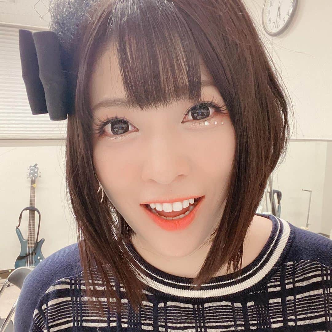 鈴華ゆう子のインスタグラム：「和楽器バンド全国ツアー、京都ありがとうございました。ファンのみんなのノリがよくてとても楽しかったです。明日は高松です！明日もよろしくー！٩(ˊᗜˋ*)و #和楽器バンド #鈴華ゆう子 #Wagakkibnd  #yukosuzuhana」