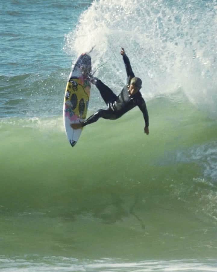 五十嵐カノアのインスタグラム：「First session on the new board, I think it’s a keeper 🚀 @expensive.bs」