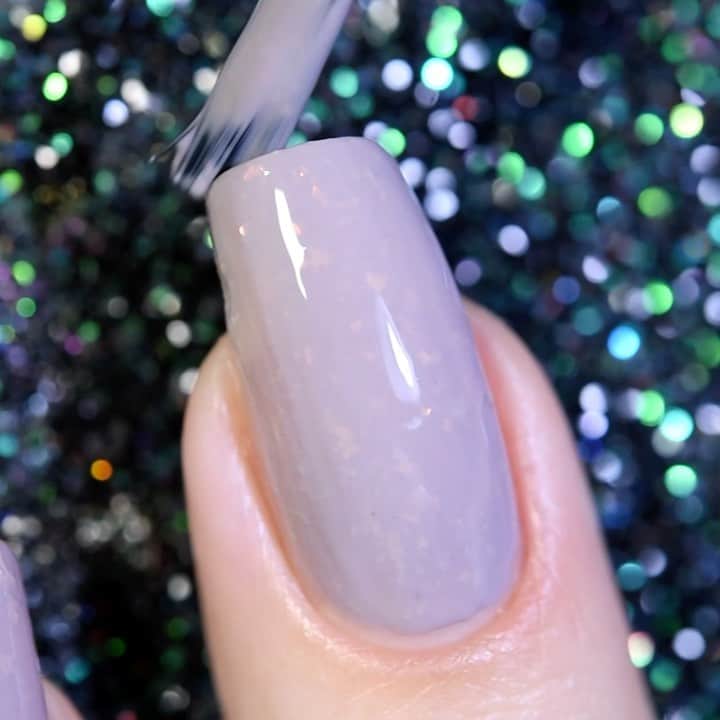 のインスタグラム：「#BowPolish “Overthrone” от @bowpolish, лак припыленно-сиреневого цвета с добавлением слюды, максимально осенний вариант, на мой взгляд.😊」