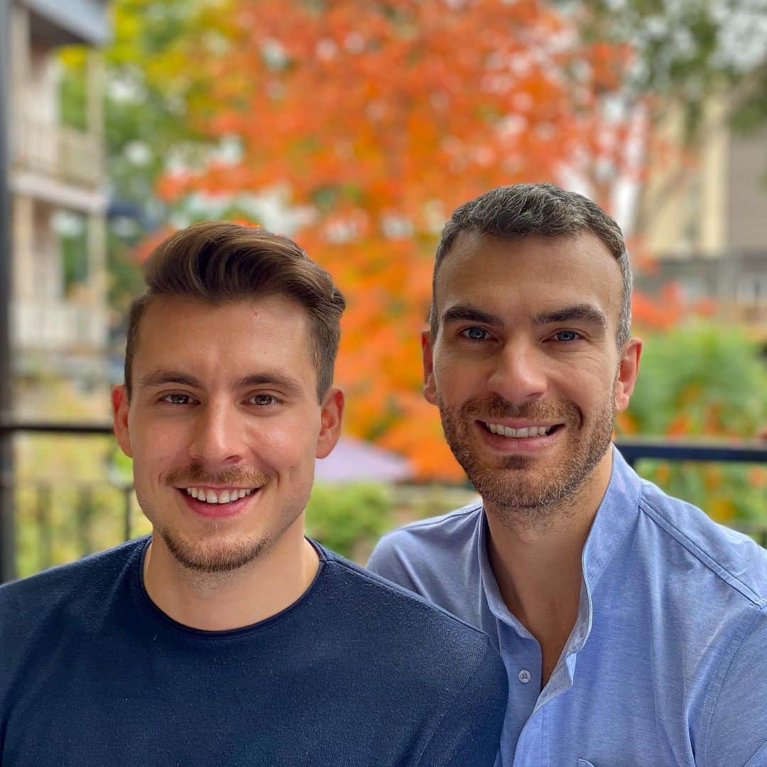 ルイス・フェネロのインスタグラム：「Happy Thanksgiving!! 🧡🍂🍁」