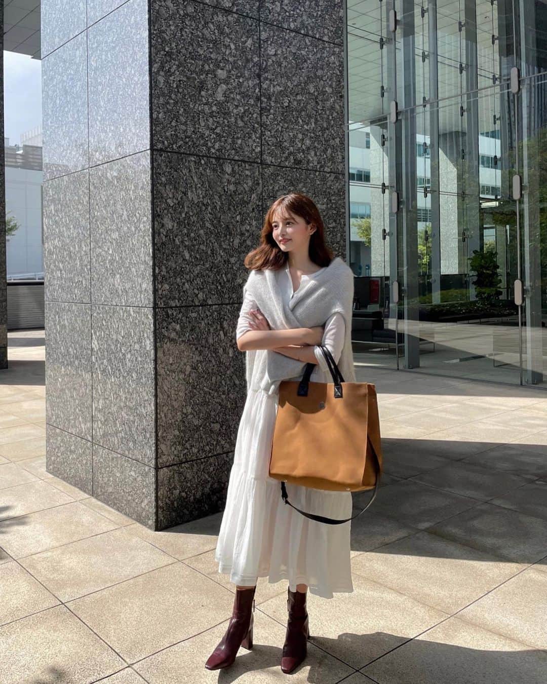 chiharuさんのインスタグラム写真 - (chiharuInstagram)「・ one-piece / @l_or_official  bag / @lovan_official_」10月12日 9時16分 - chii.pink