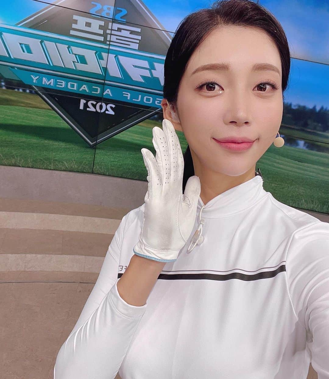 キム・ガヒョンさんのインスタグラム写真 - (キム・ガヒョンInstagram)「SBSGOLF ACADEMY  홧팅 💪🏻」10月12日 10時34分 - kim.k.h.pro