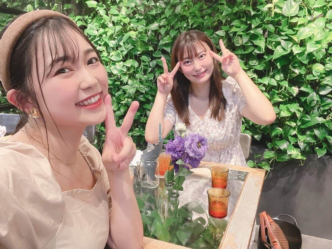 ななせあらたのインスタグラム：「昨日はぷにたんと おデートしたのだ！😍💗  ぷにたん本当にお姫さま👸💕  ぷにたんおすすめコスメも買っちゃった💄💕  私ももっと美意識あげて 頑張ろうって思えた！！！ ぷにたん大好きーーー！🍯💗  #japanesegirl 　#cosplay #cosplayer #コスプレ  #グラビア　#モデル　#model #photography  #asiagirl #instagramjapan #ig_japan  #team_jp_ #instagrammer #japanese #粉我  #偶像　#可愛い 　#美女　#followｍe 　#sexy 　#love #instagood #tbt 	#selfie 	#instalike　　#グラビアアイドル　 #角色扮演 #インスタ女子　#ビジョビ　#おしゃれカフェ」