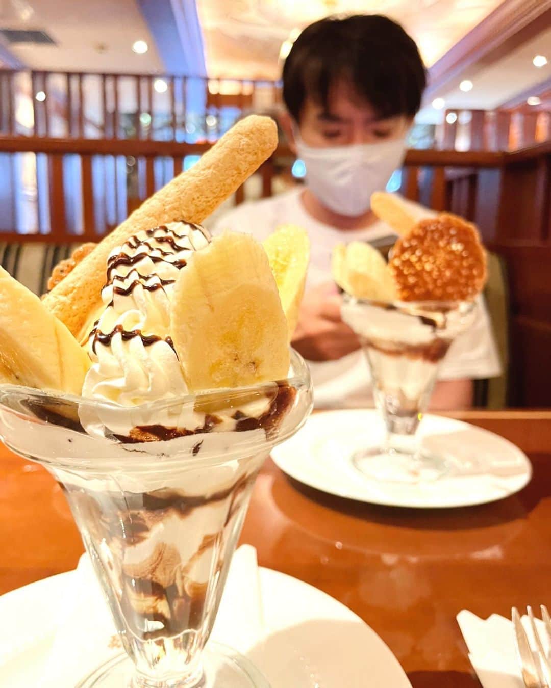 南明奈さんのインスタグラム写真 - (南明奈Instagram)「用事終わりにカフェへ☕️ こうやって外でゆっくりしたの久々だったからいいリフレッシュになりました✨  #カフェ」10月12日 18時34分 - akinaminami