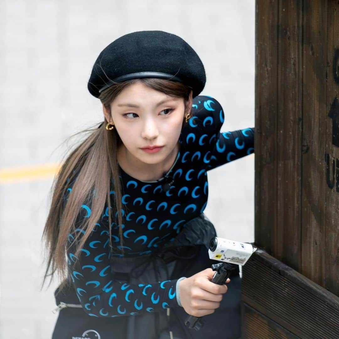 ITZYさんのインスタグラム写真 - (ITZYInstagram)「[CSI 2] Codename : Secret ITZY 2 Behind Photo  🔑EP.10 https://youtu.be/MIgk75HK3s4  #ITZY #있지 @itzy.all.in.us #MIDZY #믿지 #CSI_2 #Codename_Secret_ITZY_2」10月12日 20時00分 - itzy.all.in.us