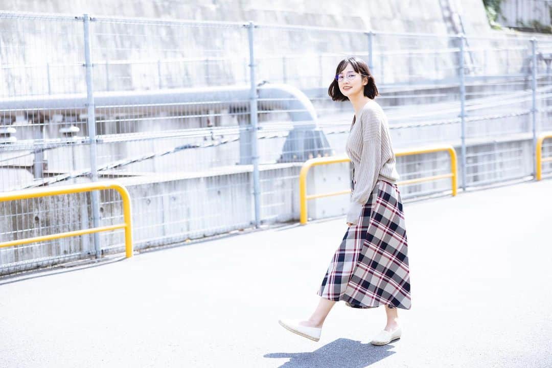 高嶋香帆さんのインスタグラム写真 - (高嶋香帆Instagram)「髪を切ったので新しく作品撮りをして頂きました☺️✨  日常の一コマな感じがとっても素敵な写真たち✨  #塚原孝顕 さん」10月12日 22時03分 - kaho_takashima