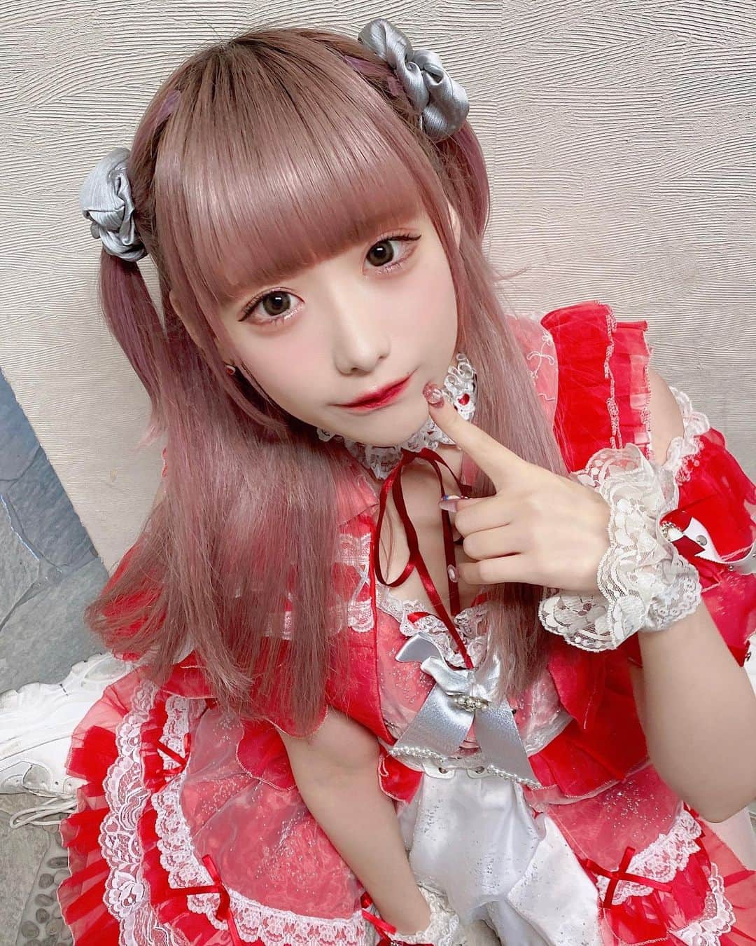 凸守すずのインスタグラム：「カラコン：BabyMiMi chocolatbrown  #みんカラ　#みんなのカラコン　#カラコンレポ」
